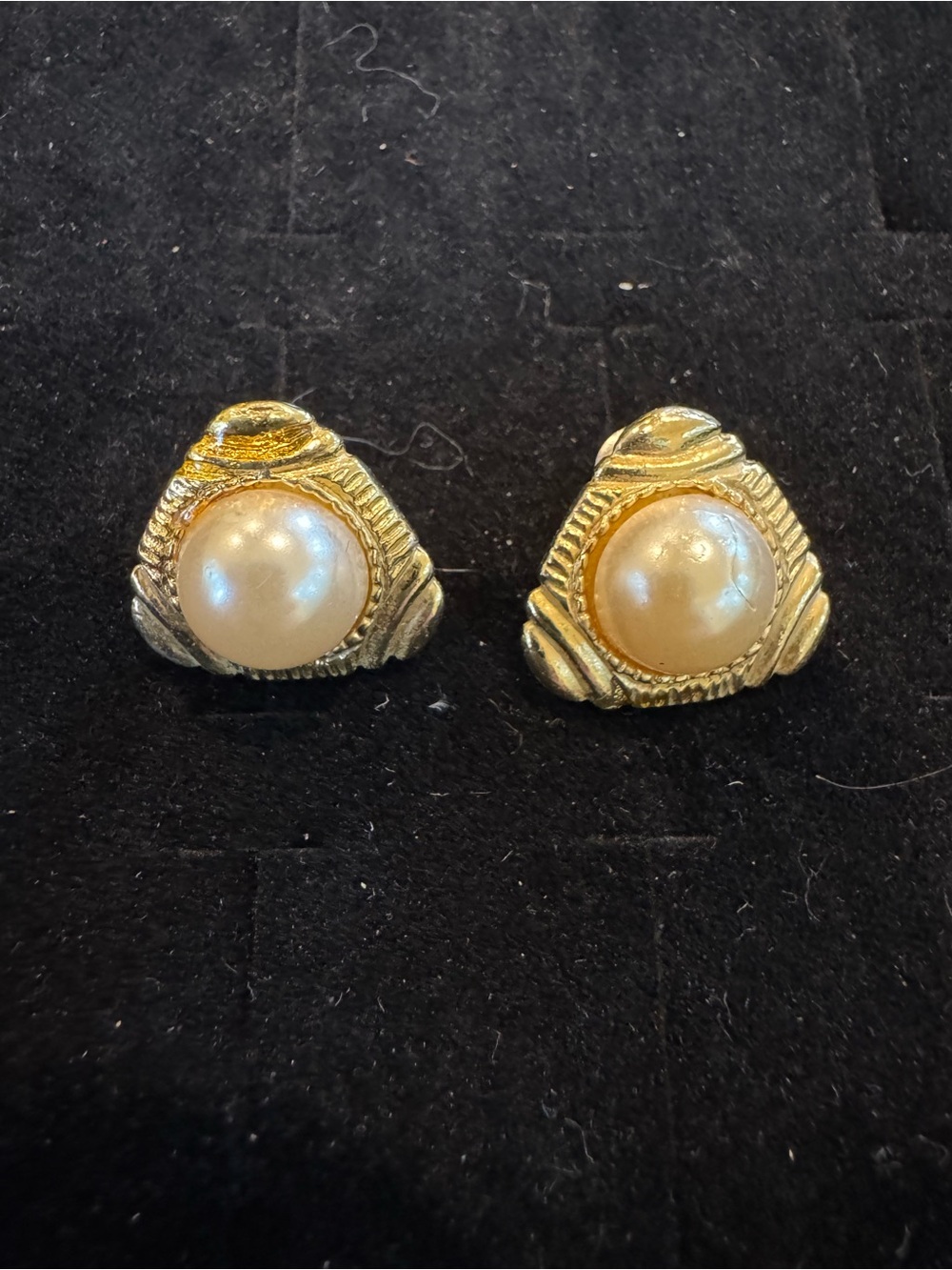 Vintage Gold Tone Faux Pearl Stud Earrings Textured Statement Costume Jewelry
